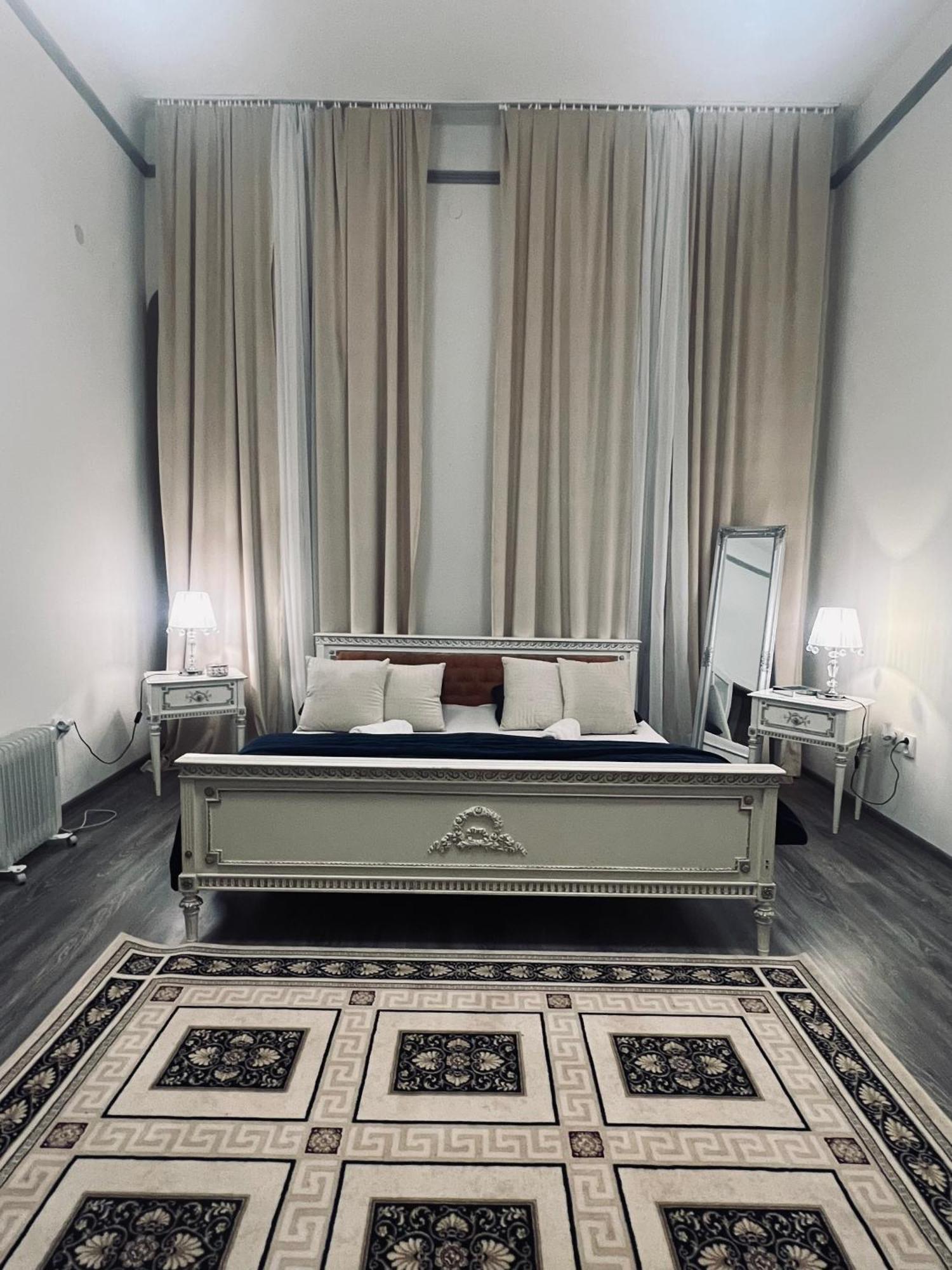 Csaky Palace Bratislava 3 Luaran gambar